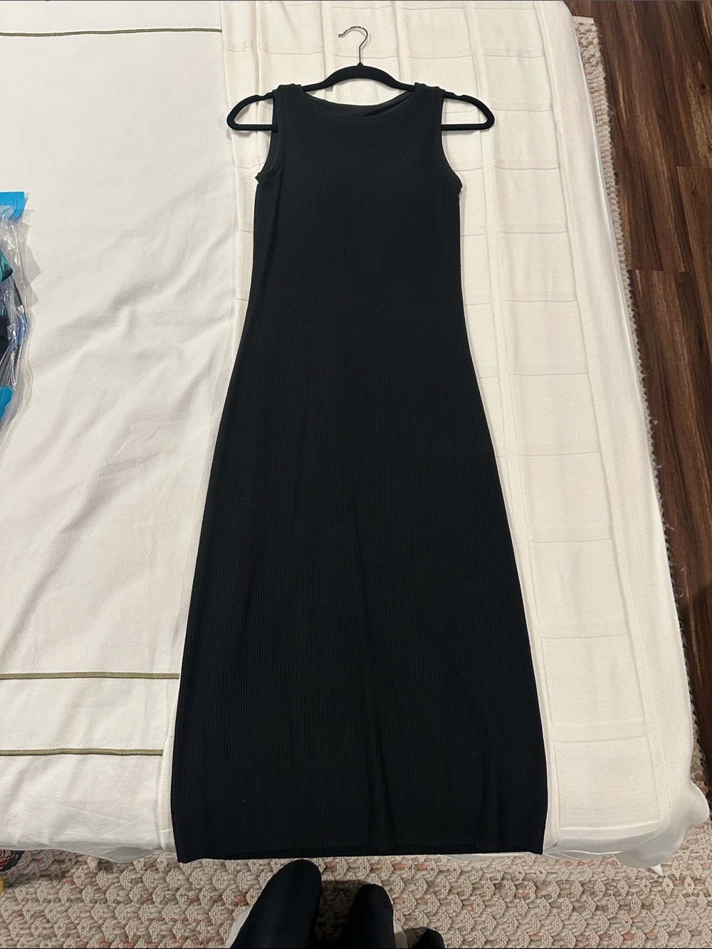 Uniqlo Black Sleeveless Ribbed Maxi Dress